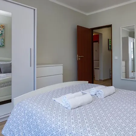 Comfort 1bdr W/pool By Lovelystay * 波尔蒂芒