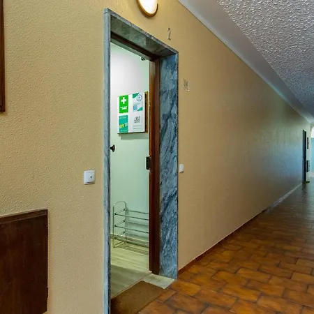 Comfort 1bdr W/pool By Lovelystay * 波尔蒂芒