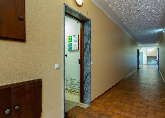 Comfort 1bdr W/pool By Lovelystay * Портиман